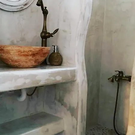 Astrofegia Kır Evi Donoussa